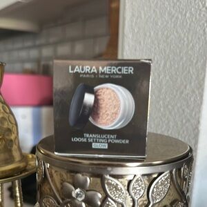 Laura Mercier Translucent Loose Setting Powder - Glow